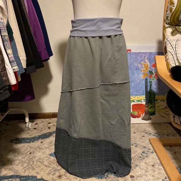 SASSY KNITWEAR made in Minneapolis. Maxi skirt or strapless dress? You decide! - Picture 5 of 8
